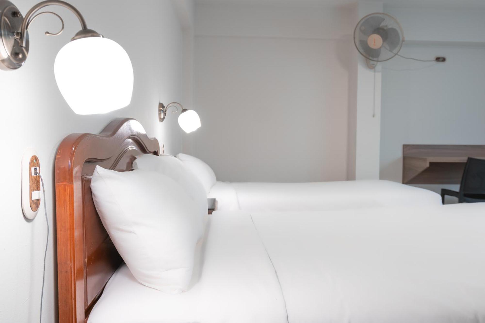 Hotel Alexander Трухильо Стая снимка